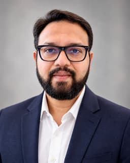 Portrait of Mujeebur Rahmansaher, UPP Founder & CEO